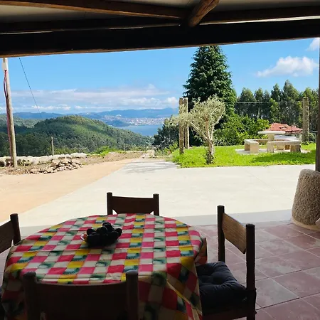 بيت للعطل Casa Ubeiras